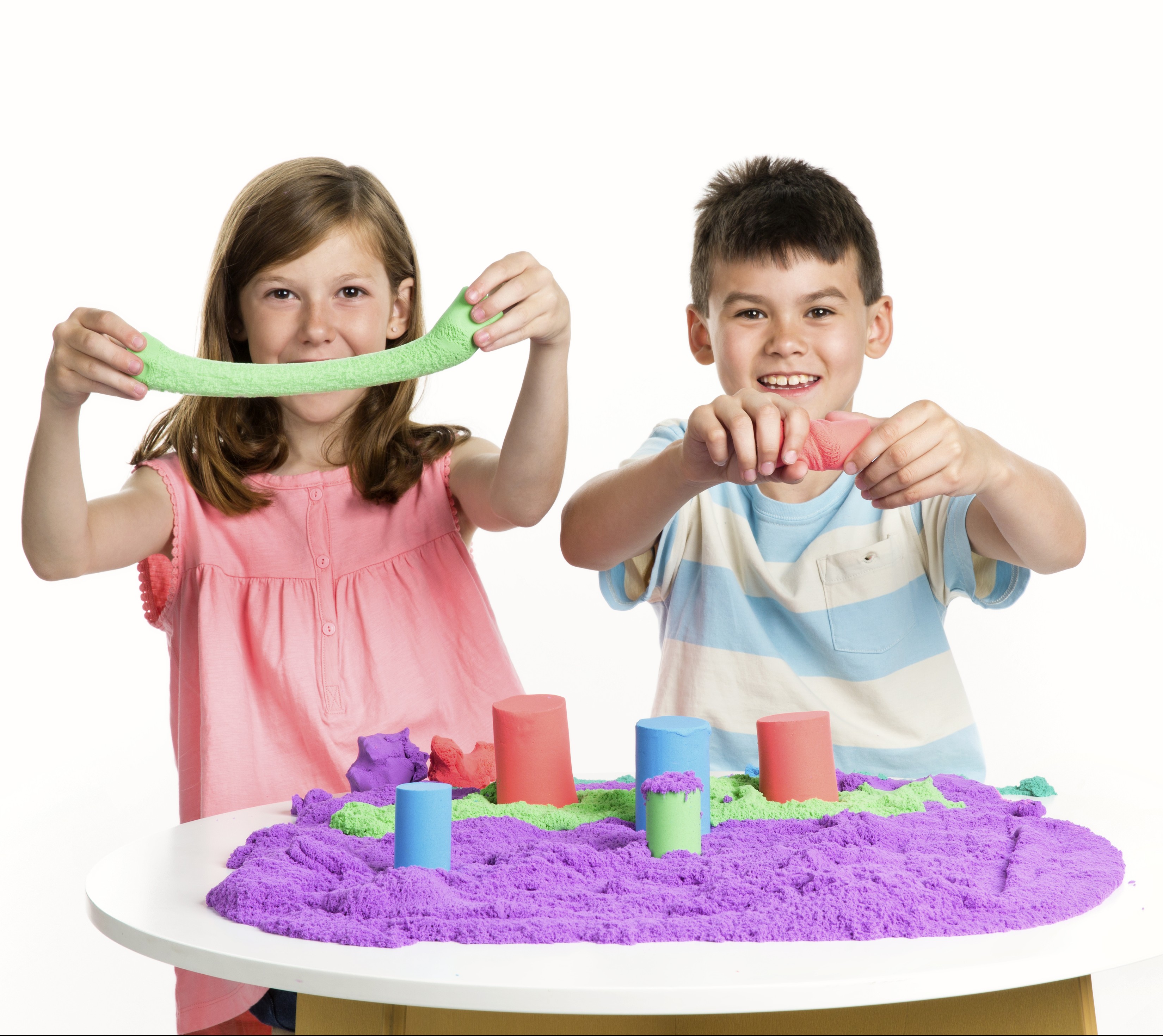 Giochi per bambini di 3 anni sono attività ludiche che stimolano la  curiosità dei più piccini.