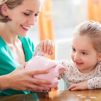 Come insegnare ai bambini a risparmiare