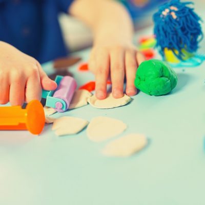 Attività da fare in casa con bambini di 6 anni
