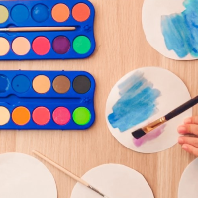 Acquerelli o Acquarelli: Tecniche e Strumenti per far Dipingere i Bambini