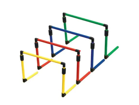 giochi per bambini disabili: quattro ostacoli ad altezza regolabili