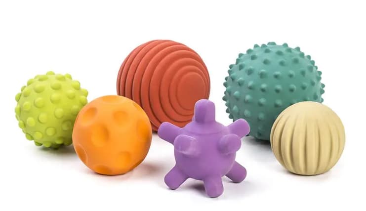 materiali psicomotori: palline sensoriali di diverso tipo