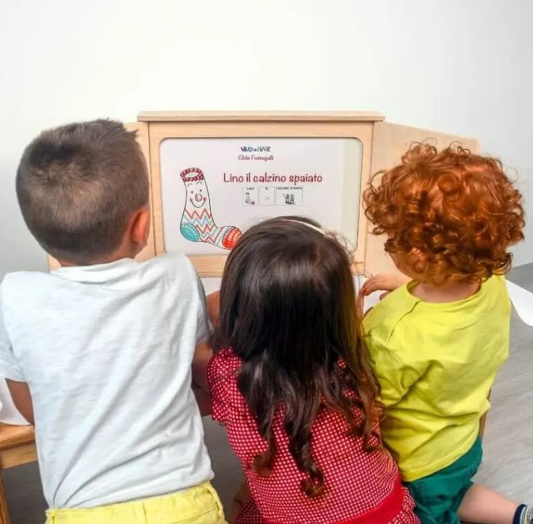 Libri in CAA teatro kamishibai