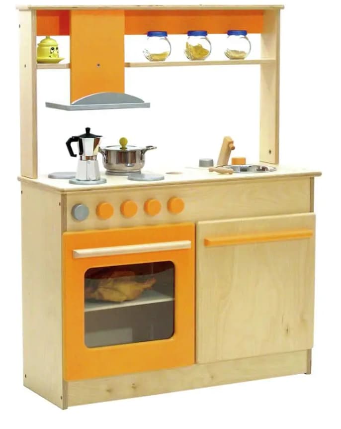 Cucina giocattolo arancione e marrone chiaro